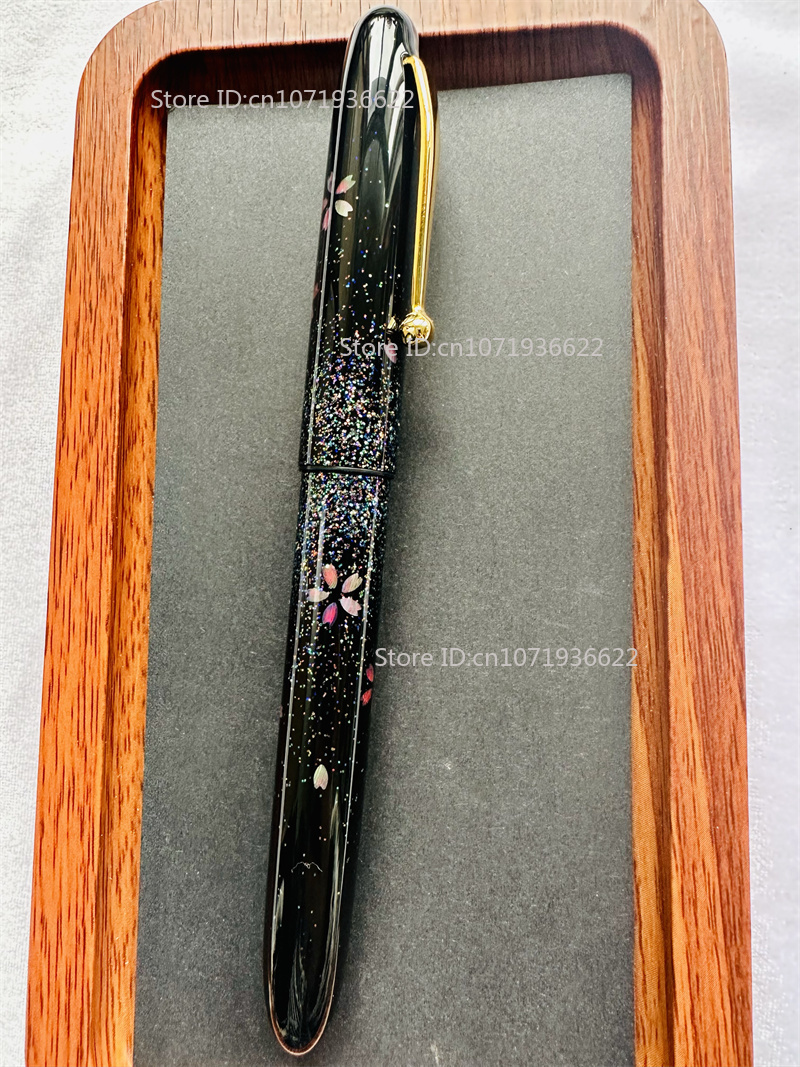 Cherry Blossoms Lacquer Raden  – Gold 6138 Bewertung und Preis